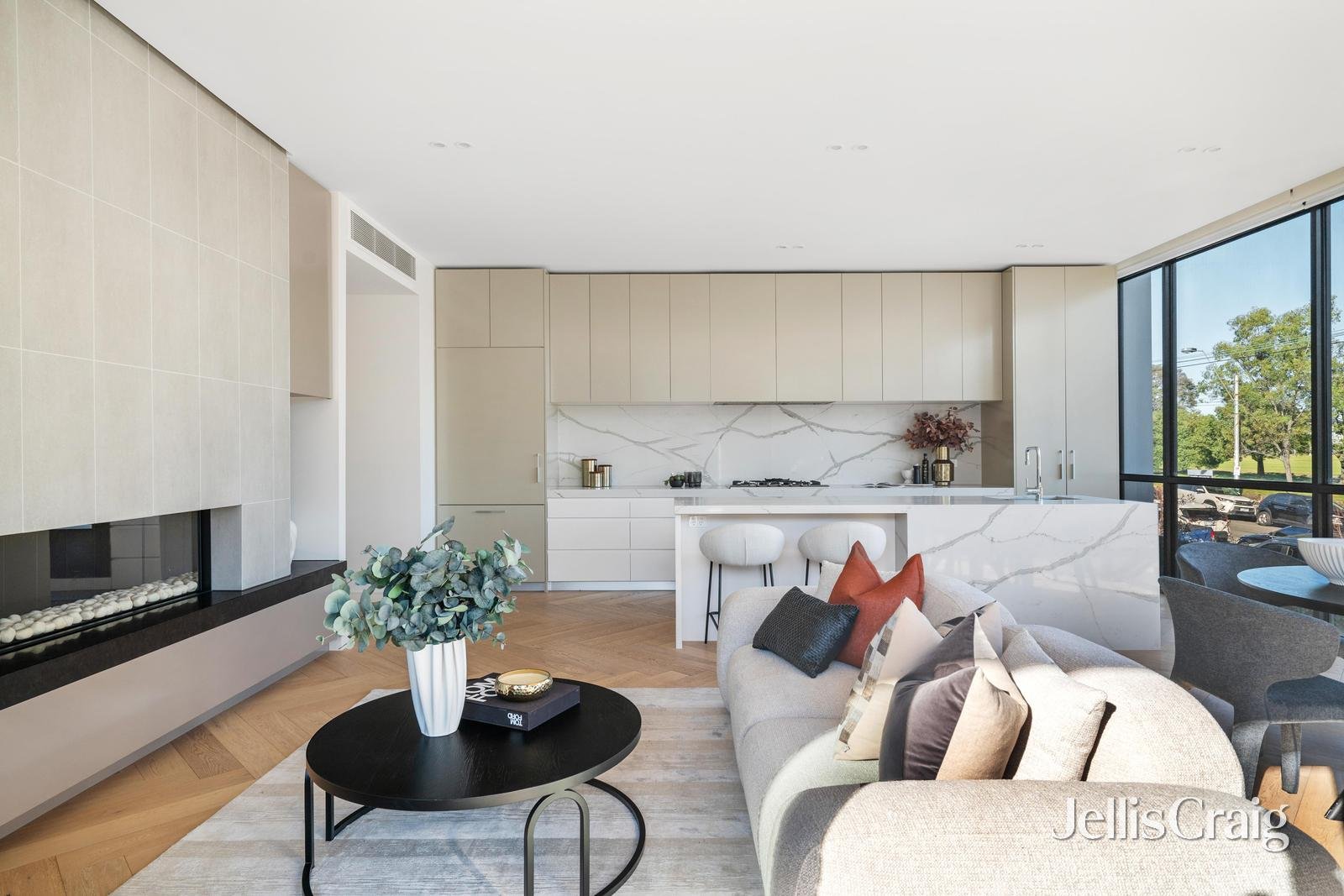 101/4 Kingston Street, Malvern East image 2