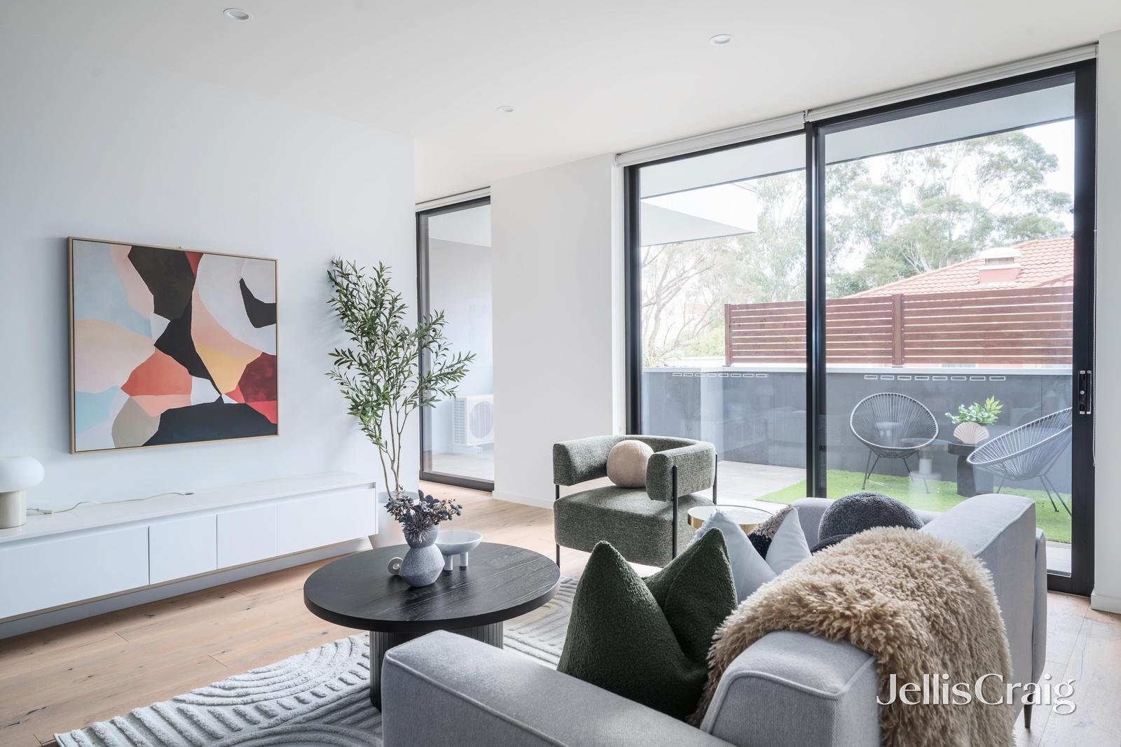 101/402 Riversdale Road, Hawthorn East image 5
