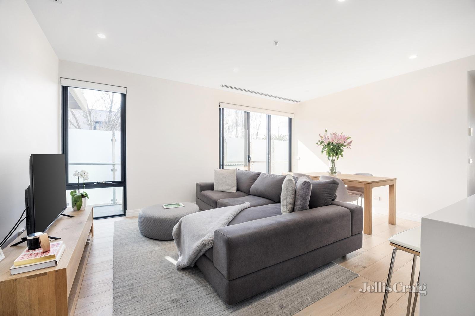 101/436 Burke Road, Camberwell image 1