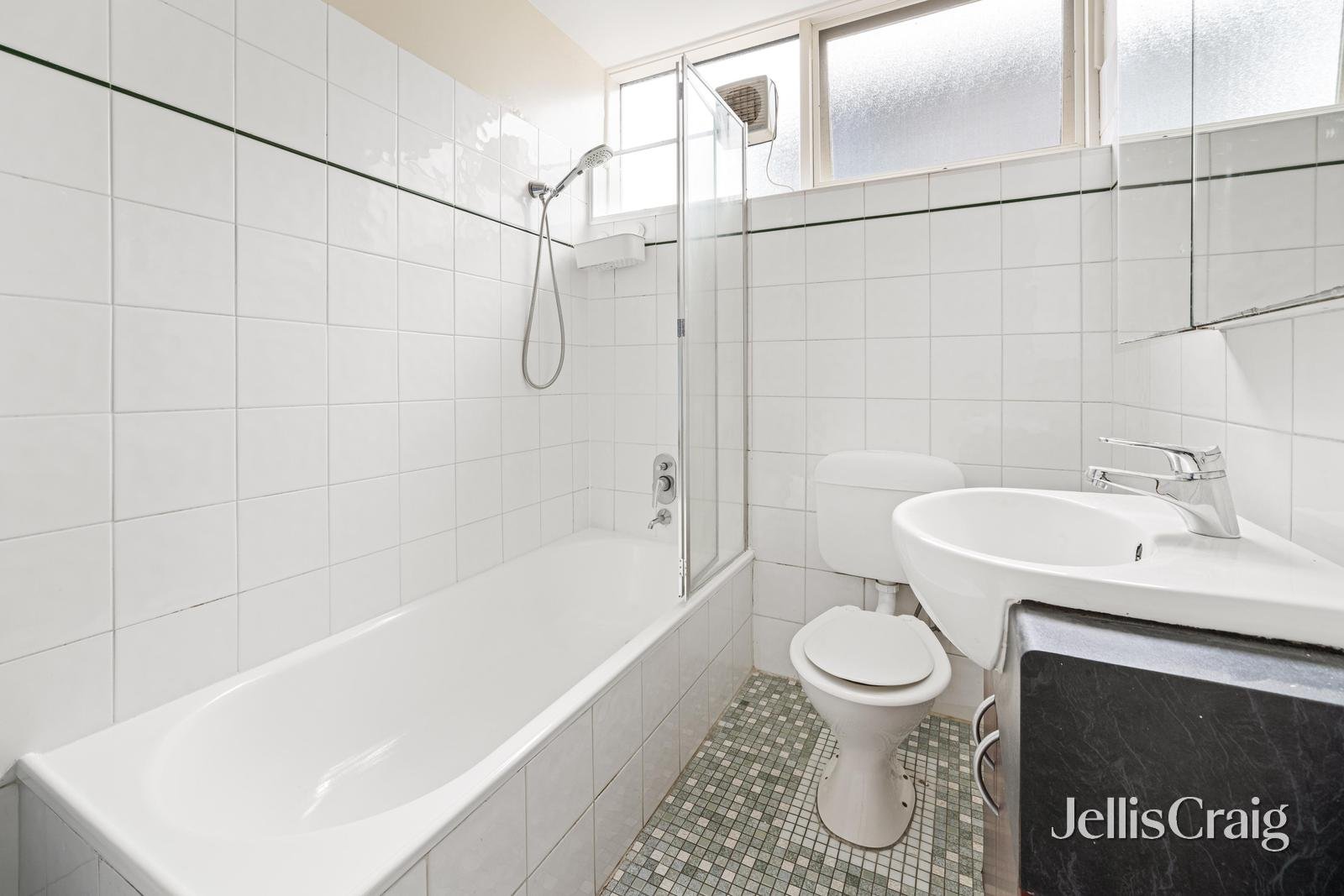 10/15-17 Karen Street, Highett image 5