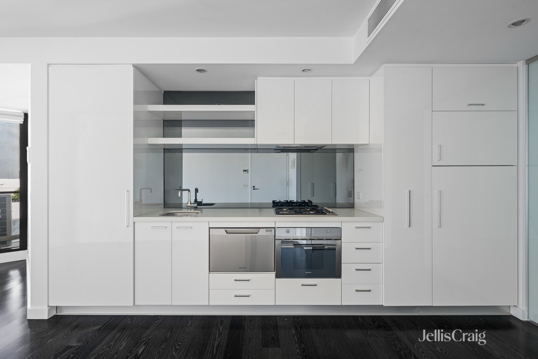 1015/338 Kings Way, South&nbsp;Melbourne image 2