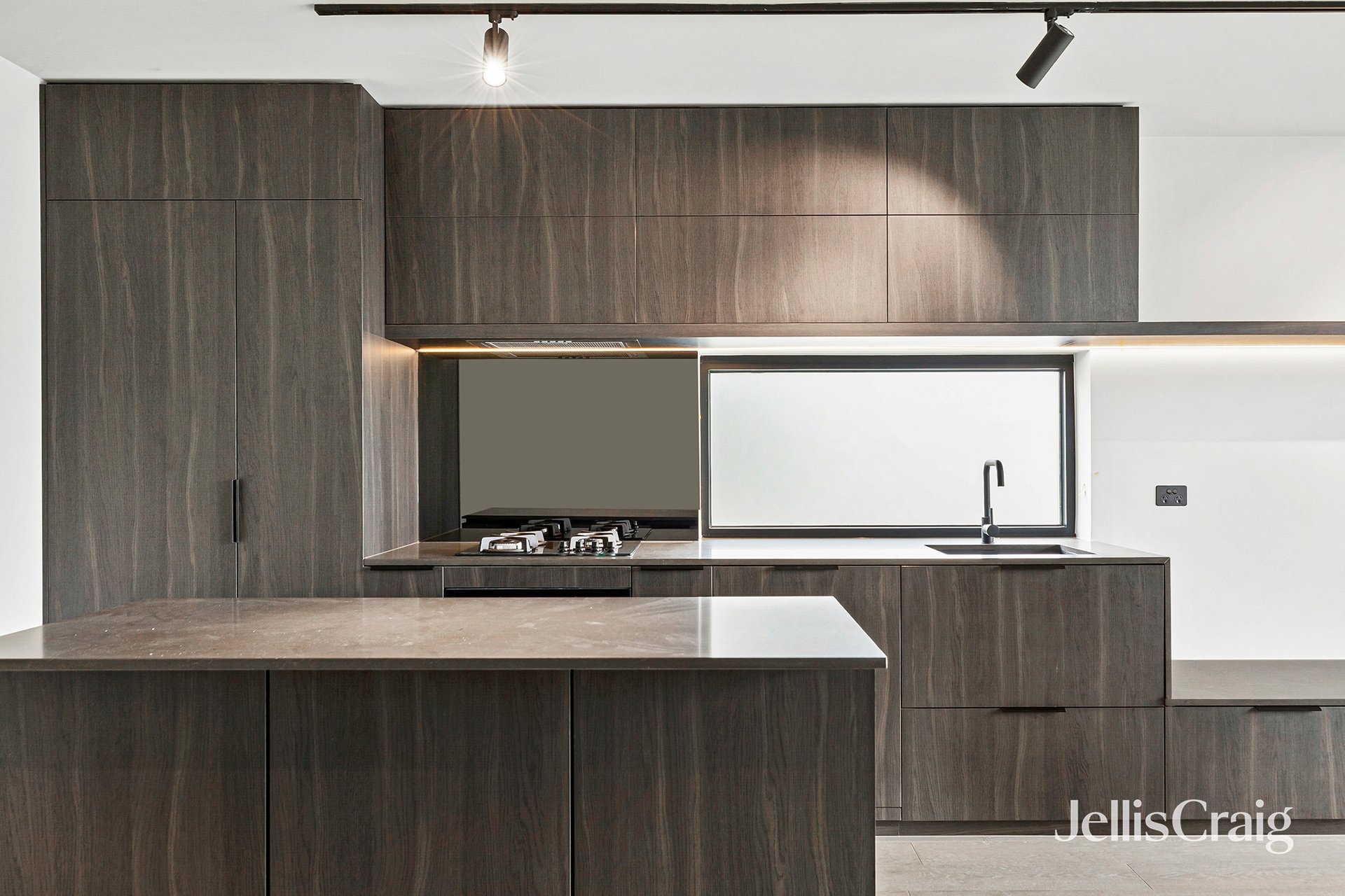 101/6 Docker Street, Elwood image 2