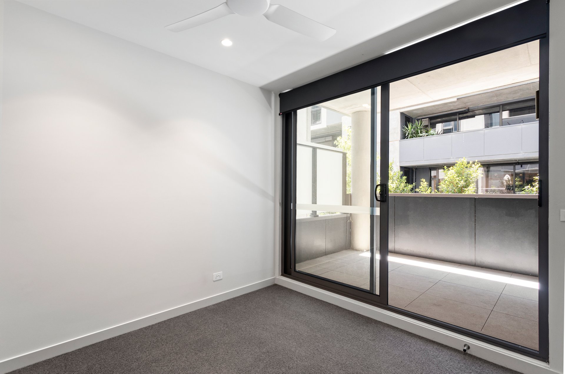 Property Gallery Thumbnail 6
