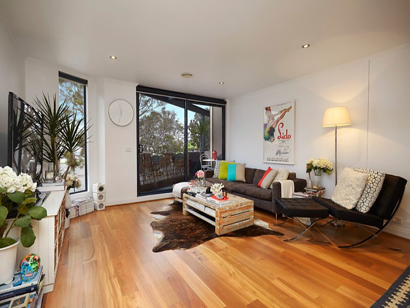 10/16 Spink Street, Brighton image 2