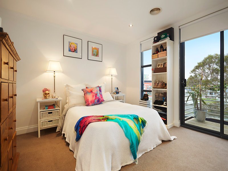 10/16 Spink Street, Brighton image 6
