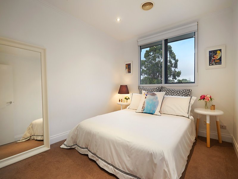 10/16 Spink Street, Brighton image 5