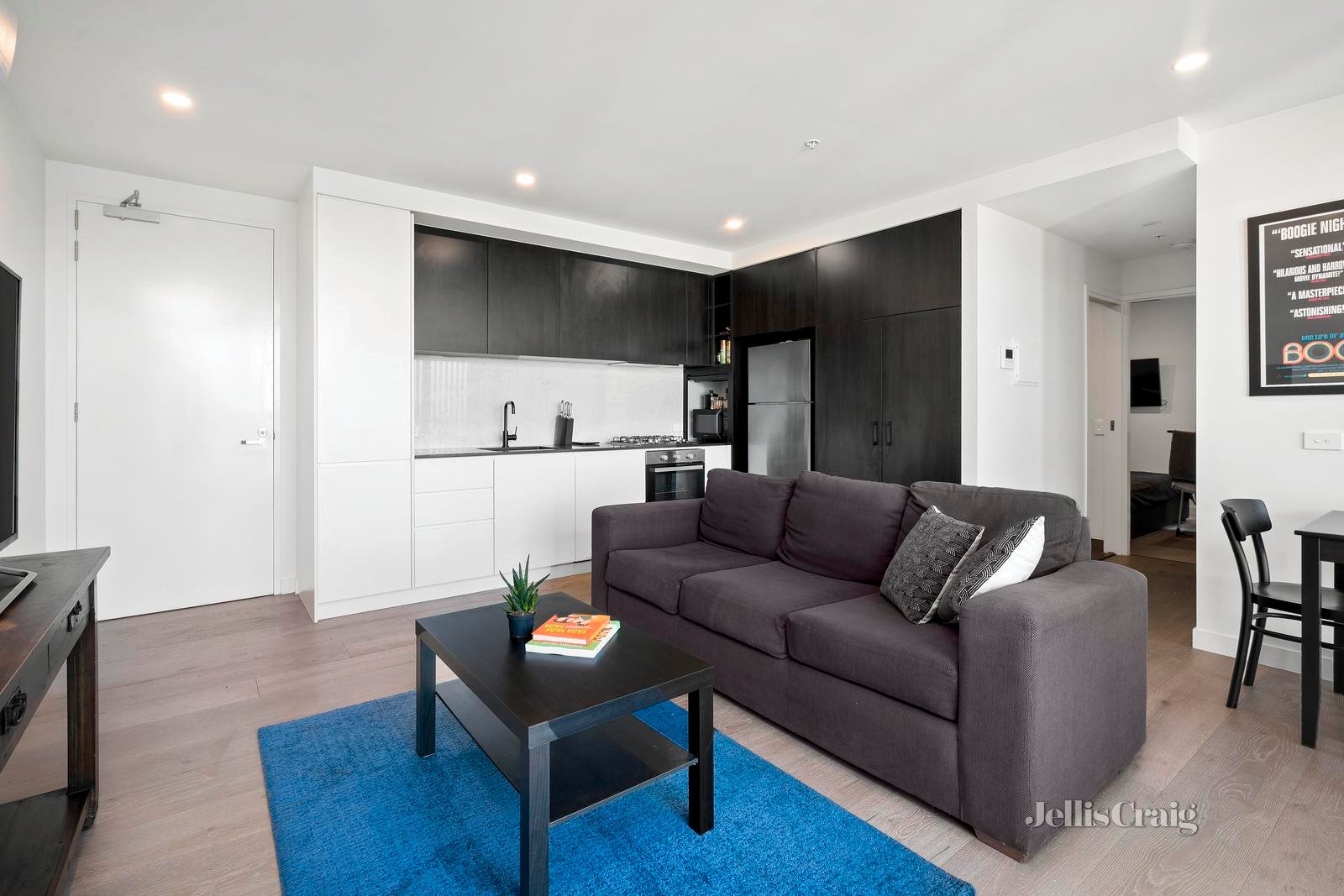 101/6 Wellington Parade, Williamstown image 3