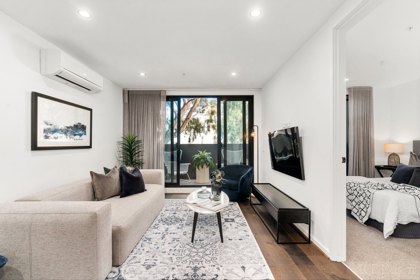 Property Gallery - Main Image