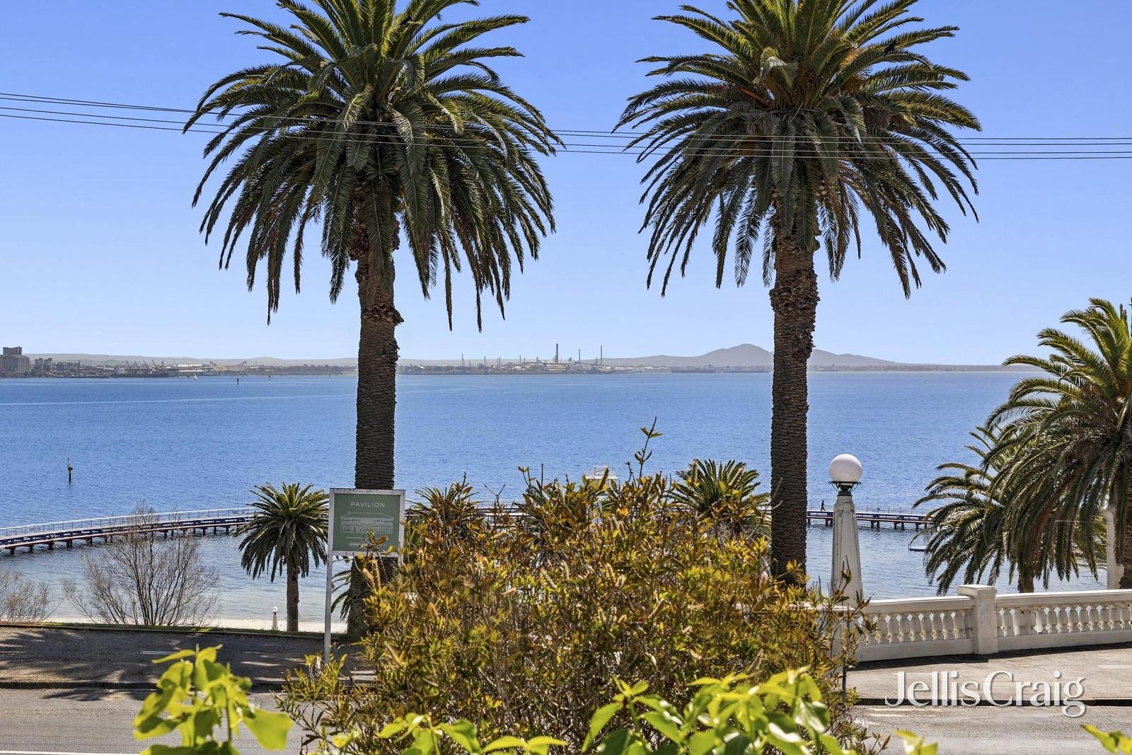 101/64 Eastern Beach Road, Geelong image 2