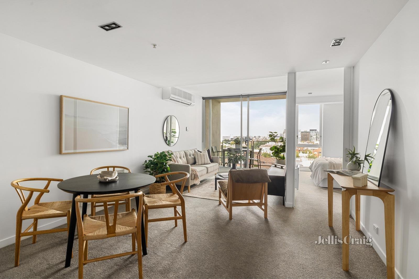 1016v/162 Albert Street, East Melbourne image 1