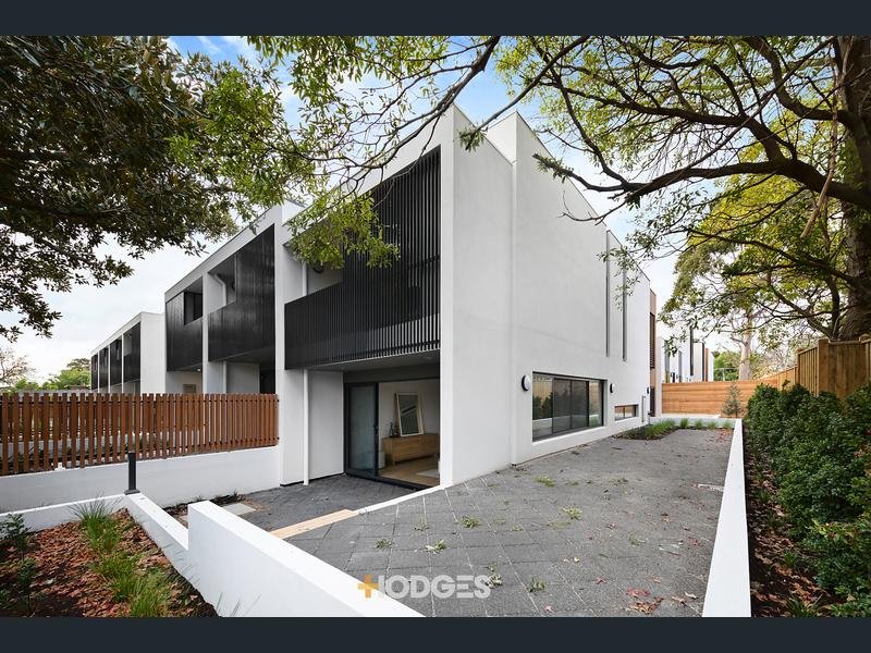 10 / 17-21 Landcox Street Brighton East
