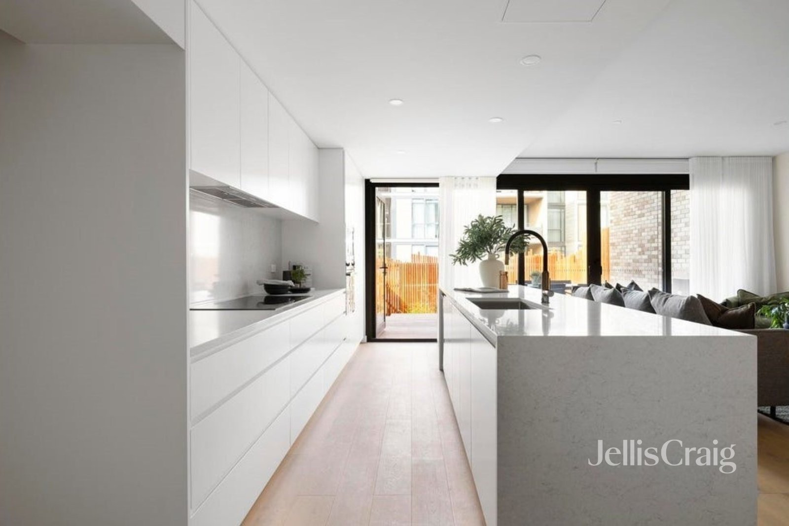 10/17 Cedric Street, Ivanhoe&nbsp;East image 2