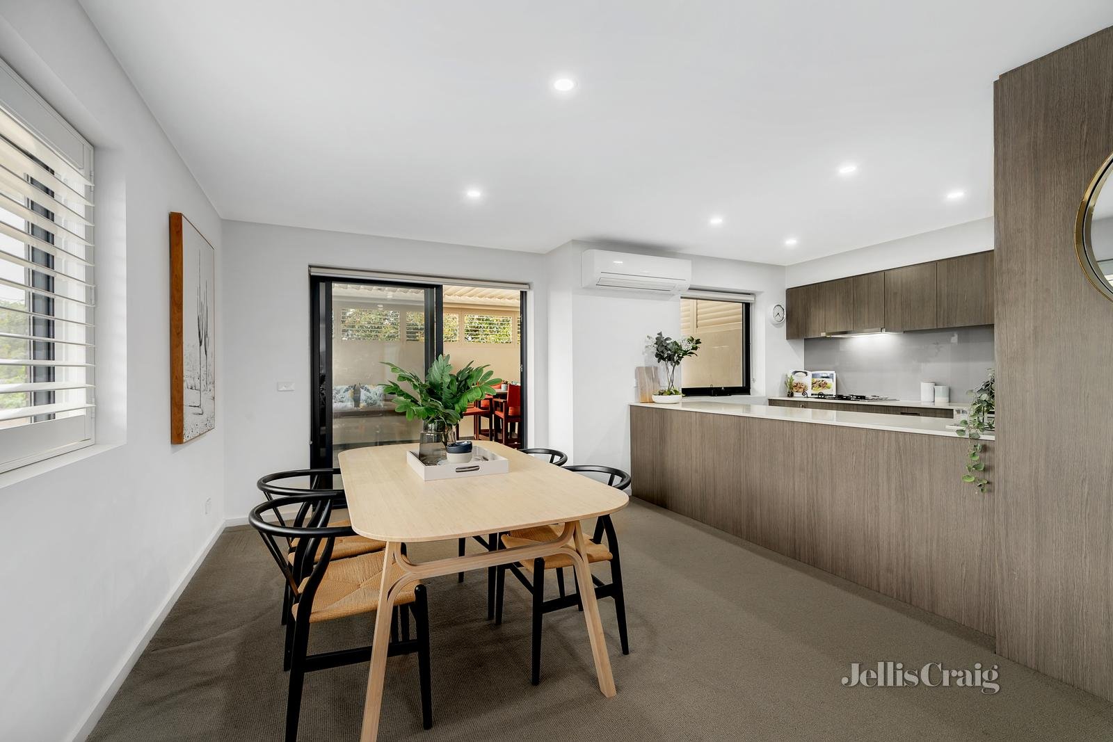 101/766 Whitehorse Road, Mont Albert image 2