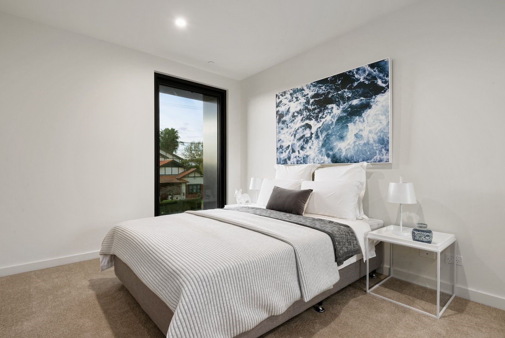 Property Gallery Thumbnail 6