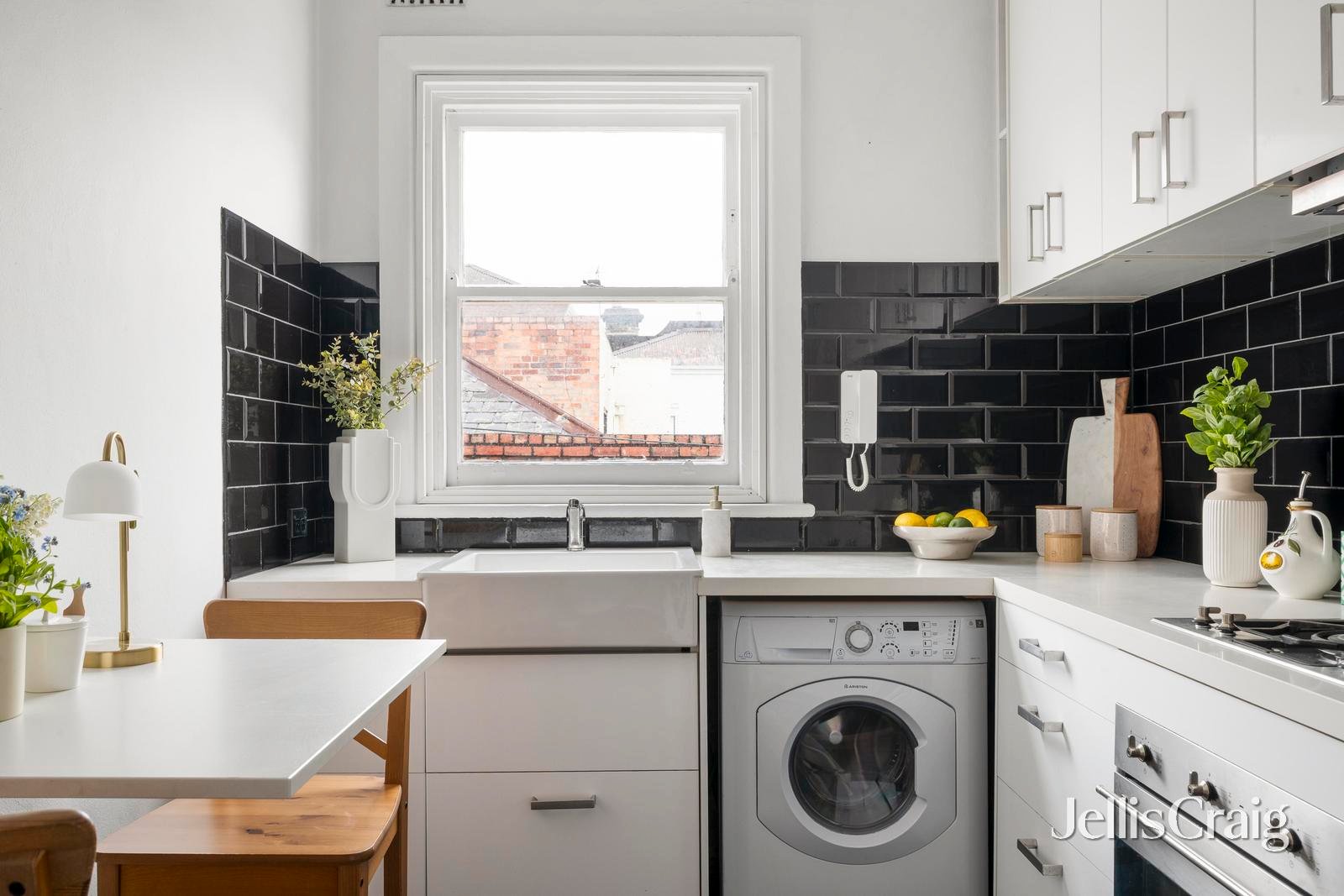10/18-30 Grey Street, East Melbourne image 8