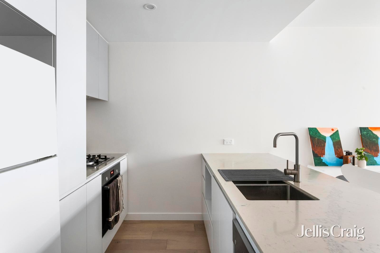 101b/12 Powlett Street, Heidelberg image 3