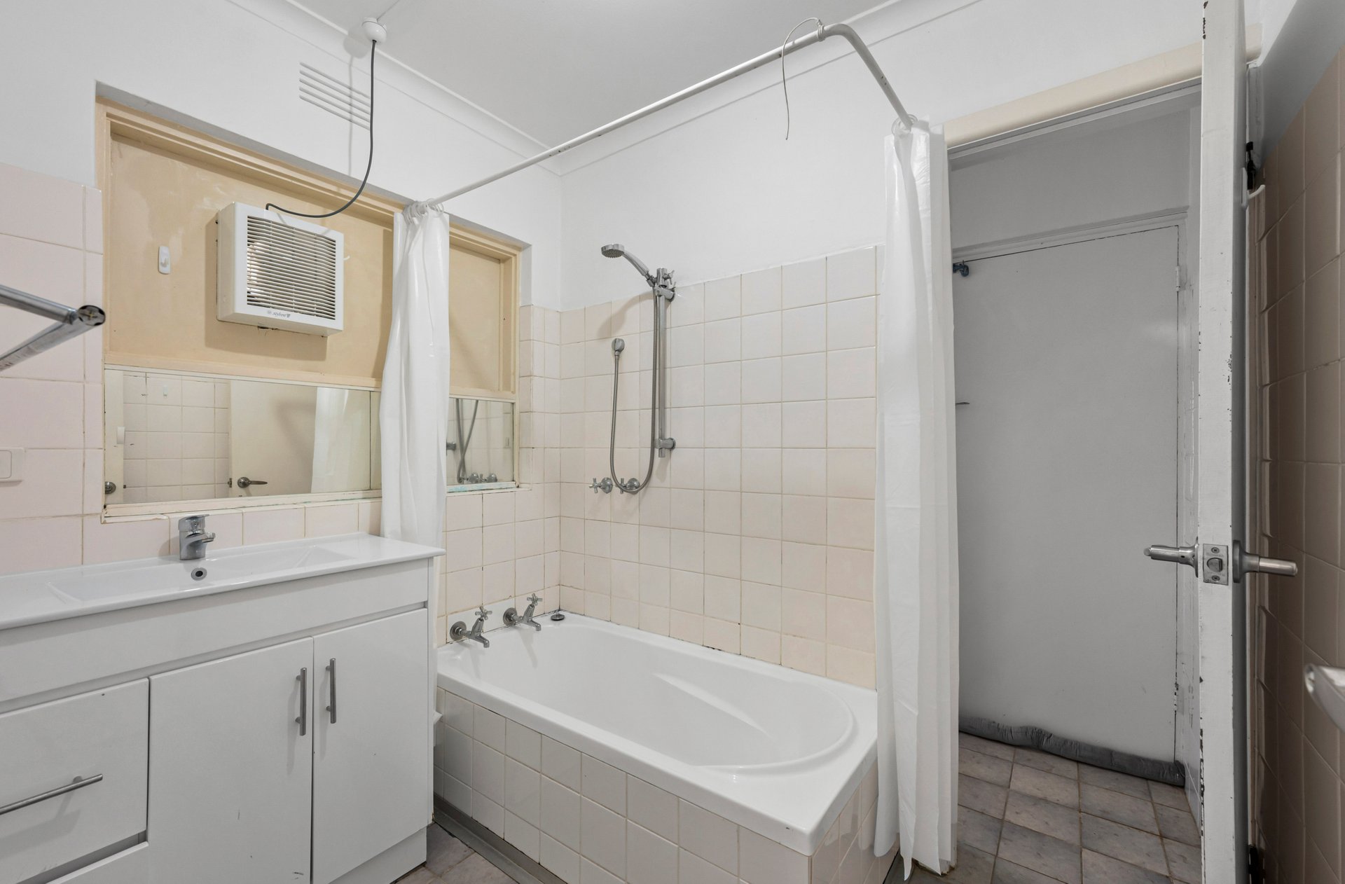 101c Cardigan Road, Mooroolbark image 4