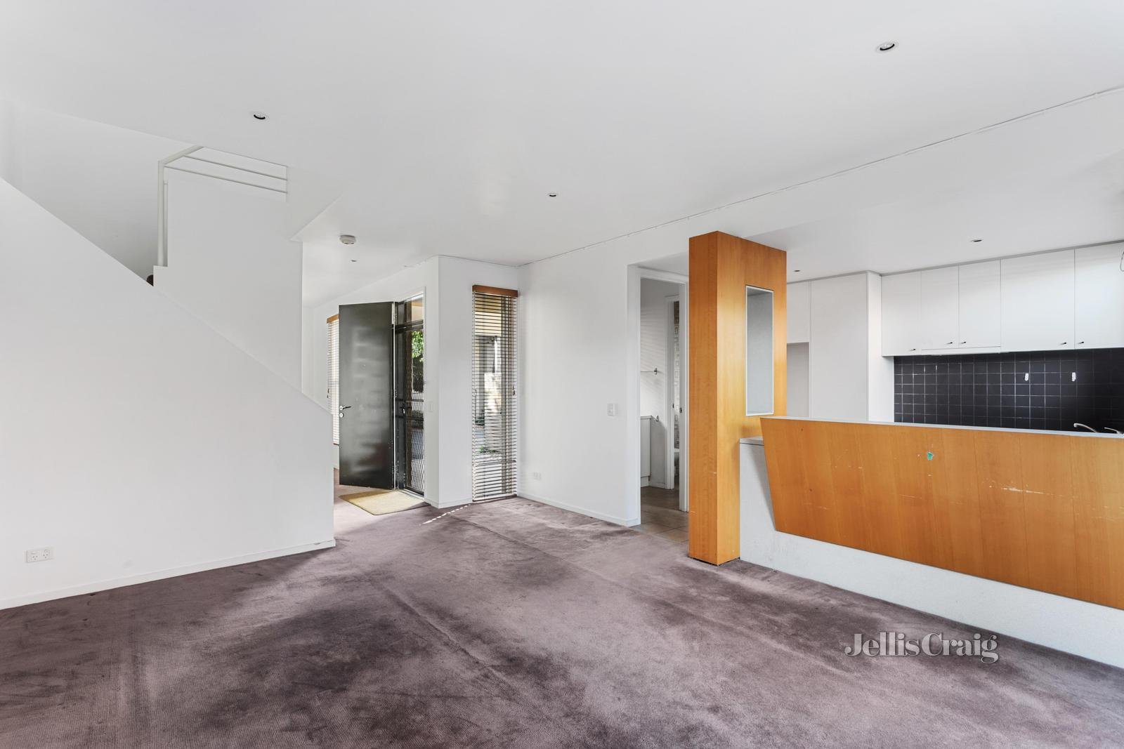 10/2 Belgravia Street, Richmond image 2