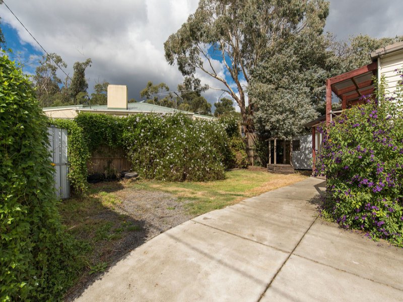 102 Cardigan Road, Mooroolbark image 9