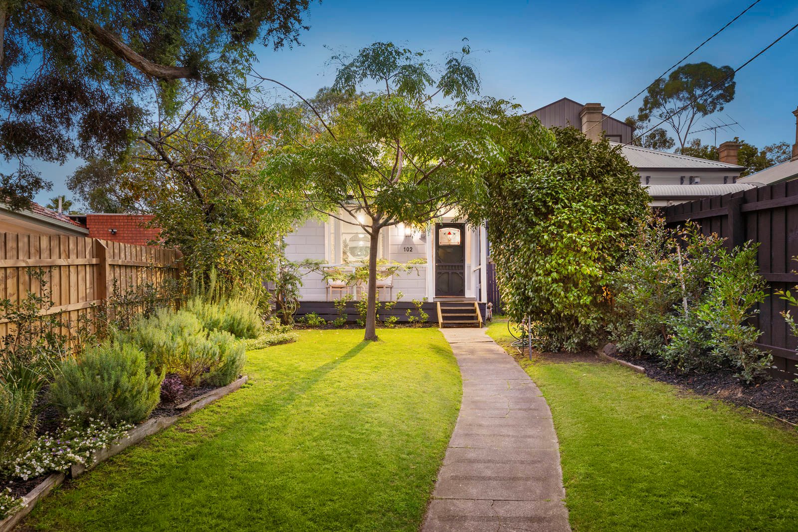 102 Disraeli Street, Kew, VIC, 3101 RT Edgar