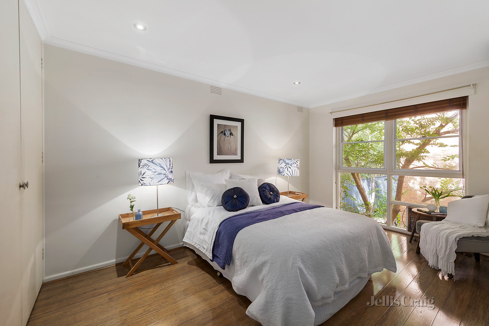 10/2 Douglas Street, Toorak image 5