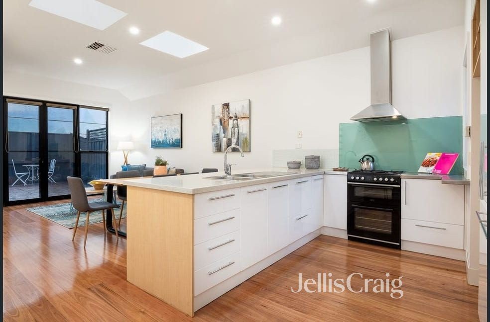 102 Edward Street, Brunswick image 2