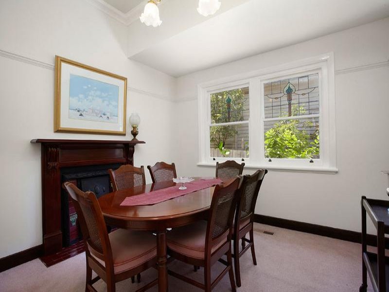 102 Guildford Road, Surrey Hills image 4