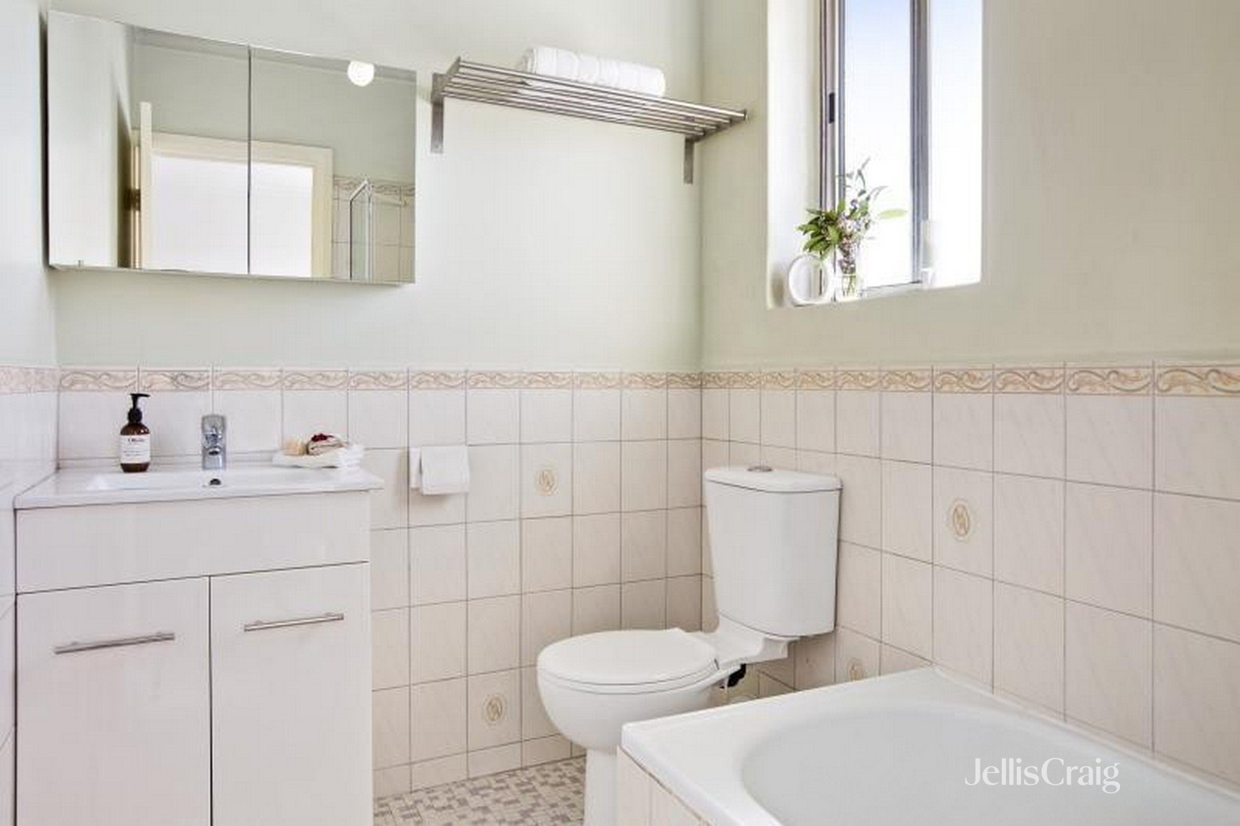 10/2 Johnson Street, Northcote image 5