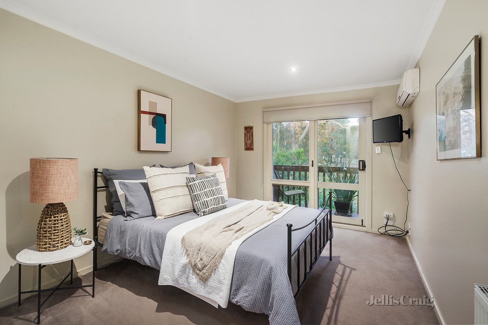 10/2 Manningham Street, Parkville image 4