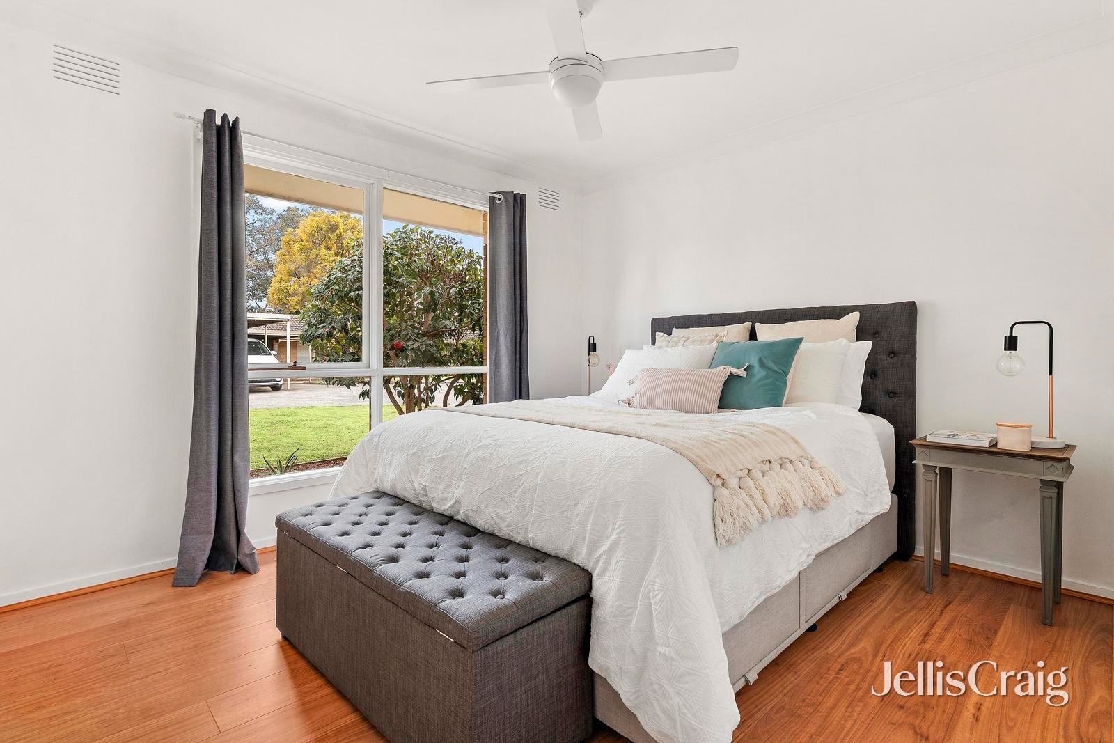 10/2 Mascoma Street, Strathmore image 5