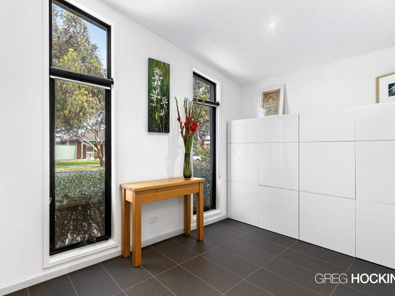 102 McIntyre Drive, Altona image 2