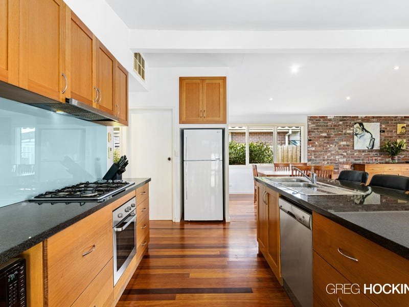 102 McIntyre Drive, Altona image 3