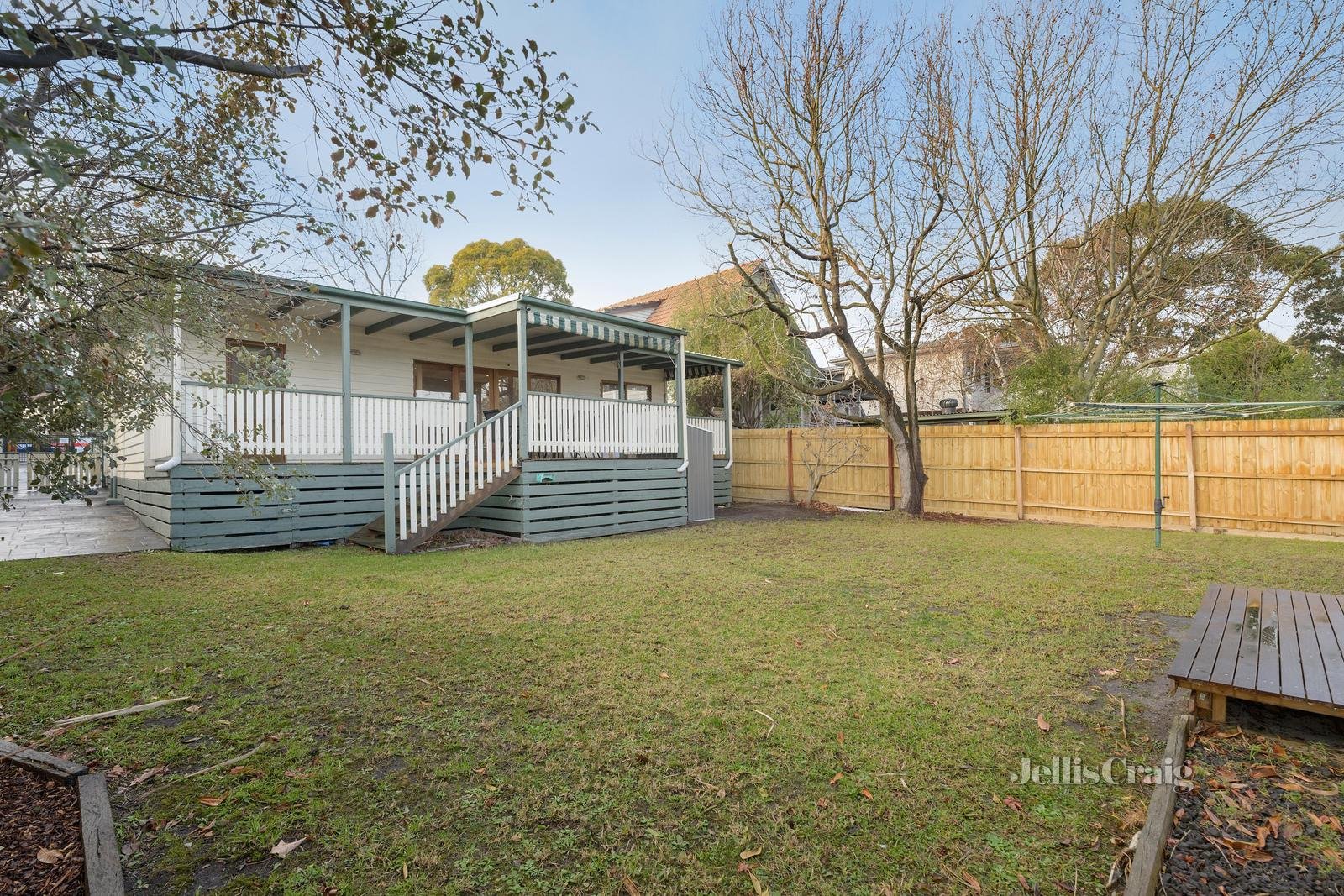 102 Orchard Grove, Blackburn South image 7