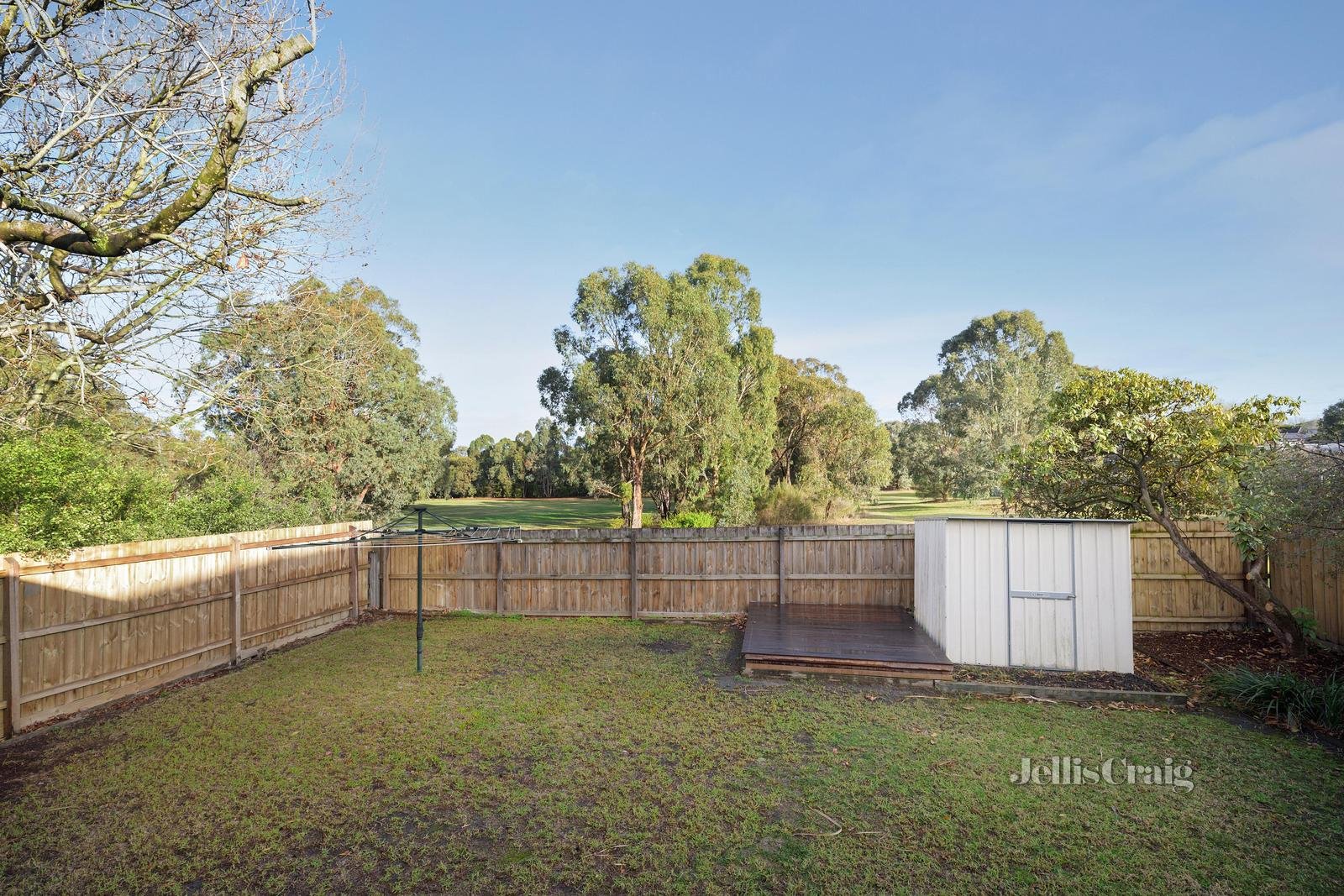 102 Orchard Grove, Blackburn South image 8