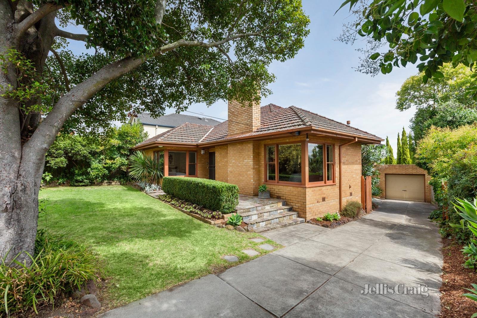 102 Panoramic Road, Balwyn North image 1