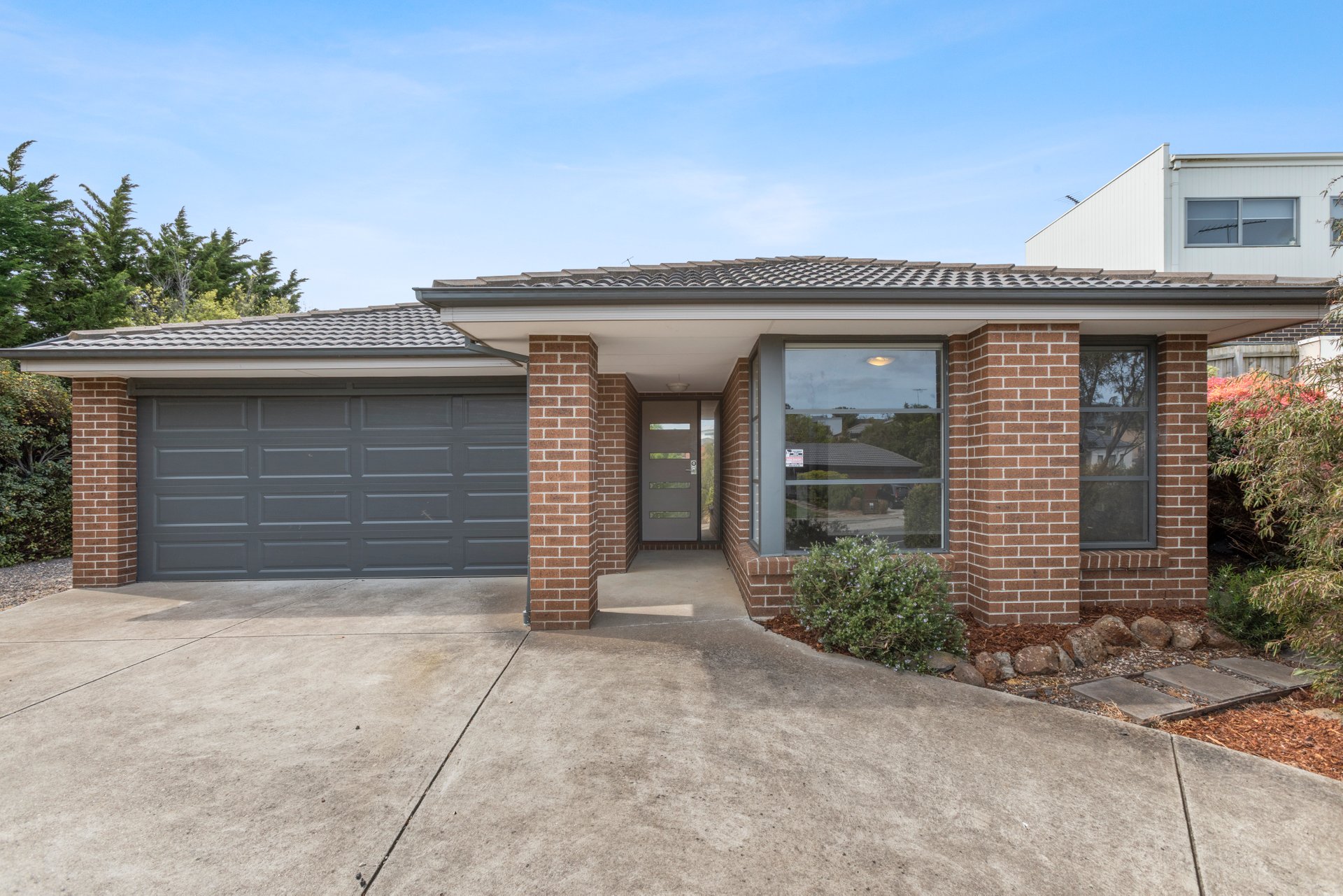 102 Province Boulevard, Highton image 2