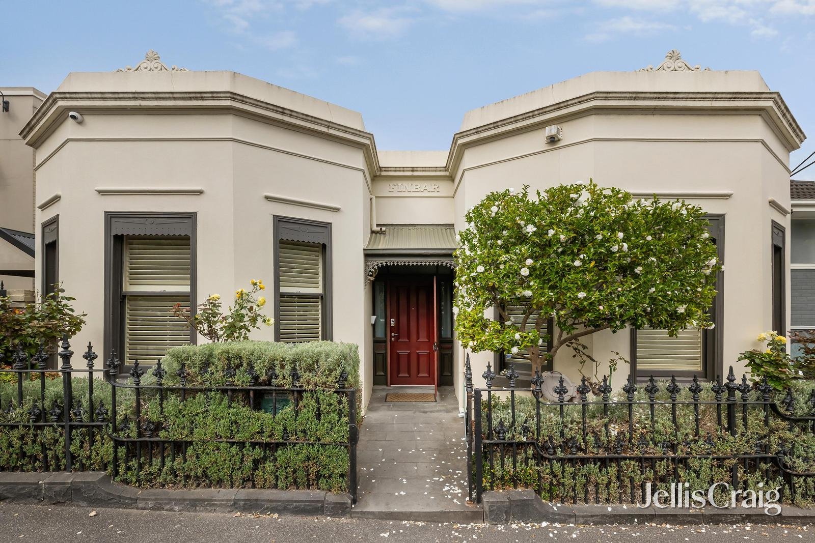 102 Rowena Parade, Richmond image 1