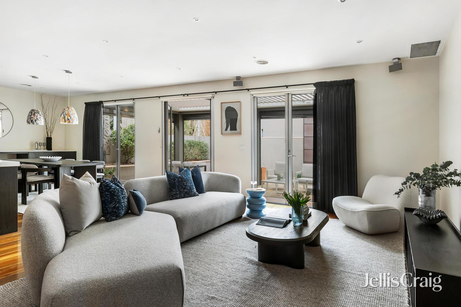 102 Rowena Parade, Richmond image 5