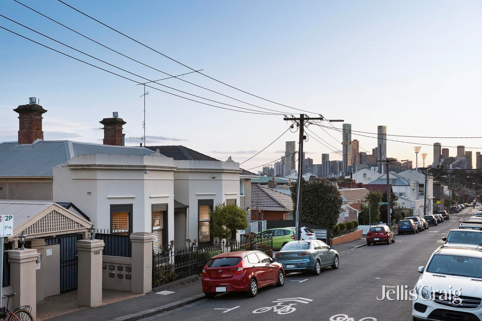 102 Rowena Parade, Richmond image 9