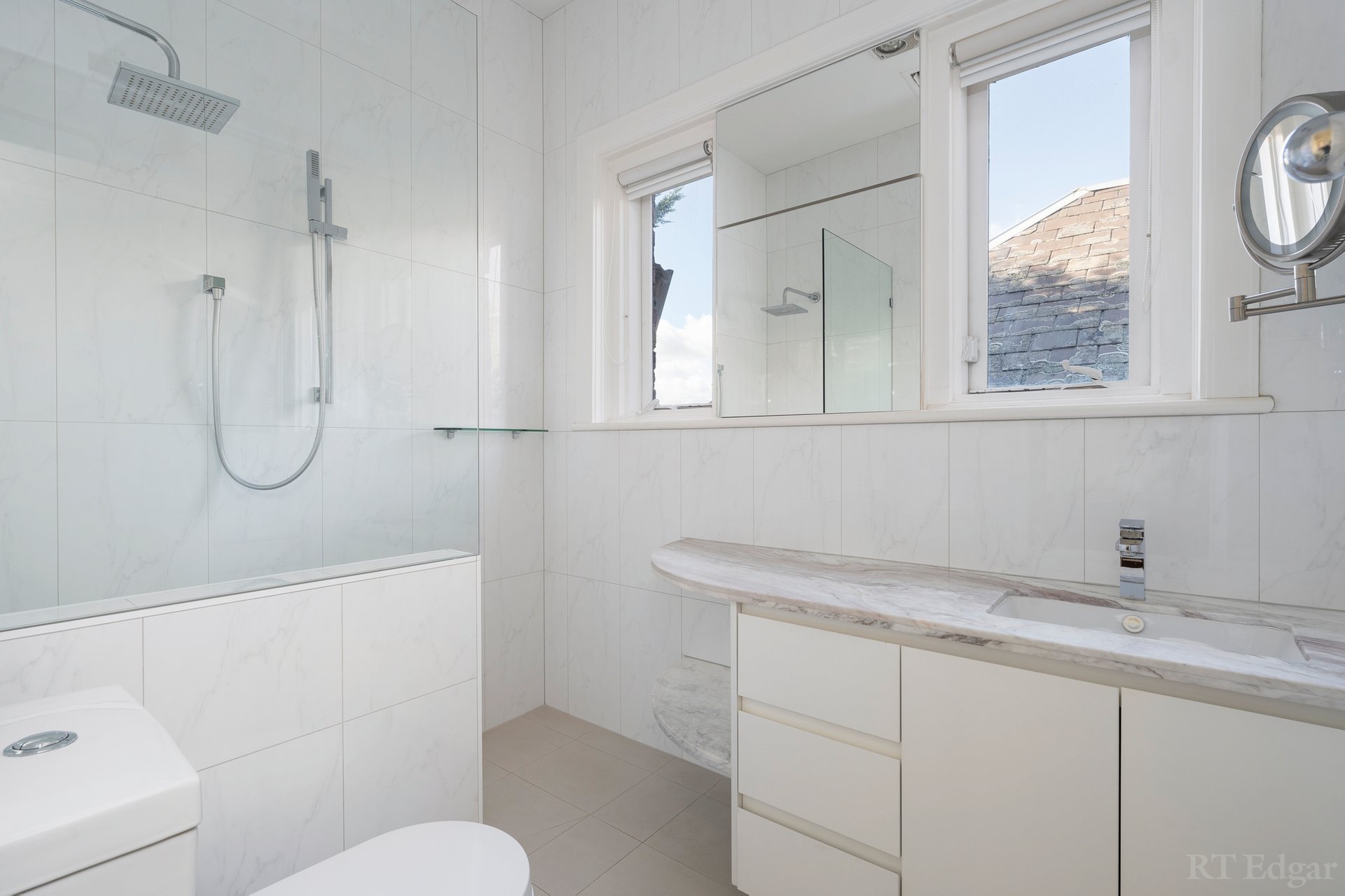 Property Gallery Thumbnail 9