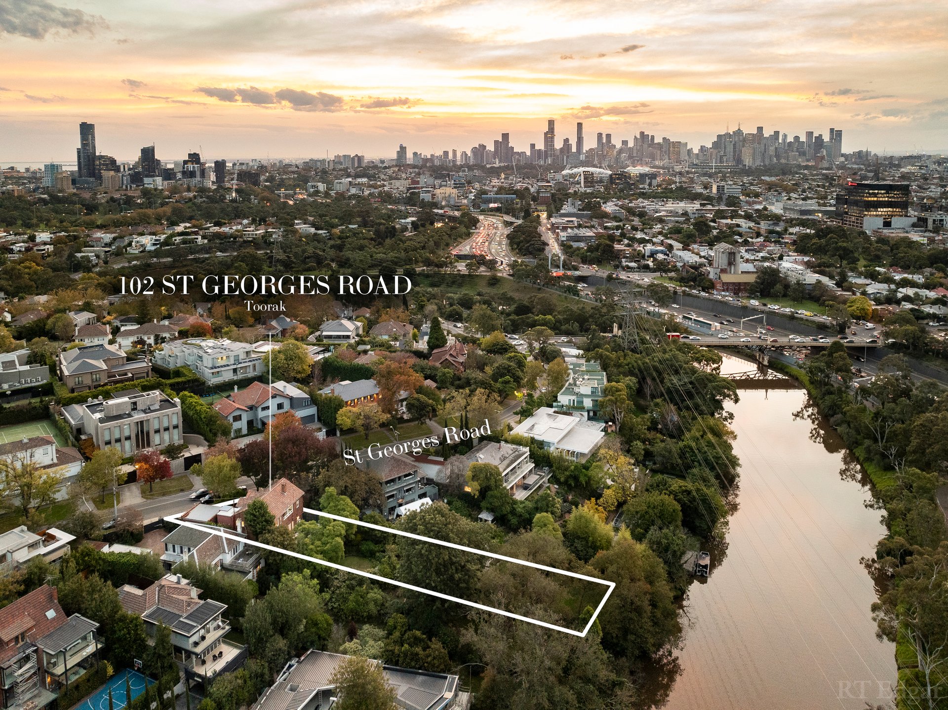 Property Gallery Thumbnail 18