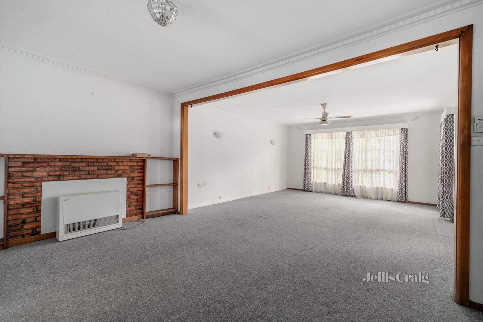 102 Wantirna Road, Ringwood image 4