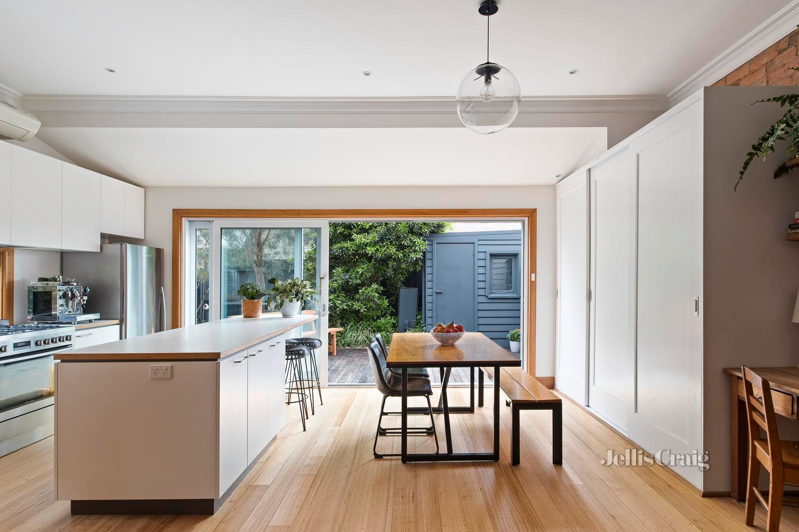 102 Yarra Street, Abbotsford image 4