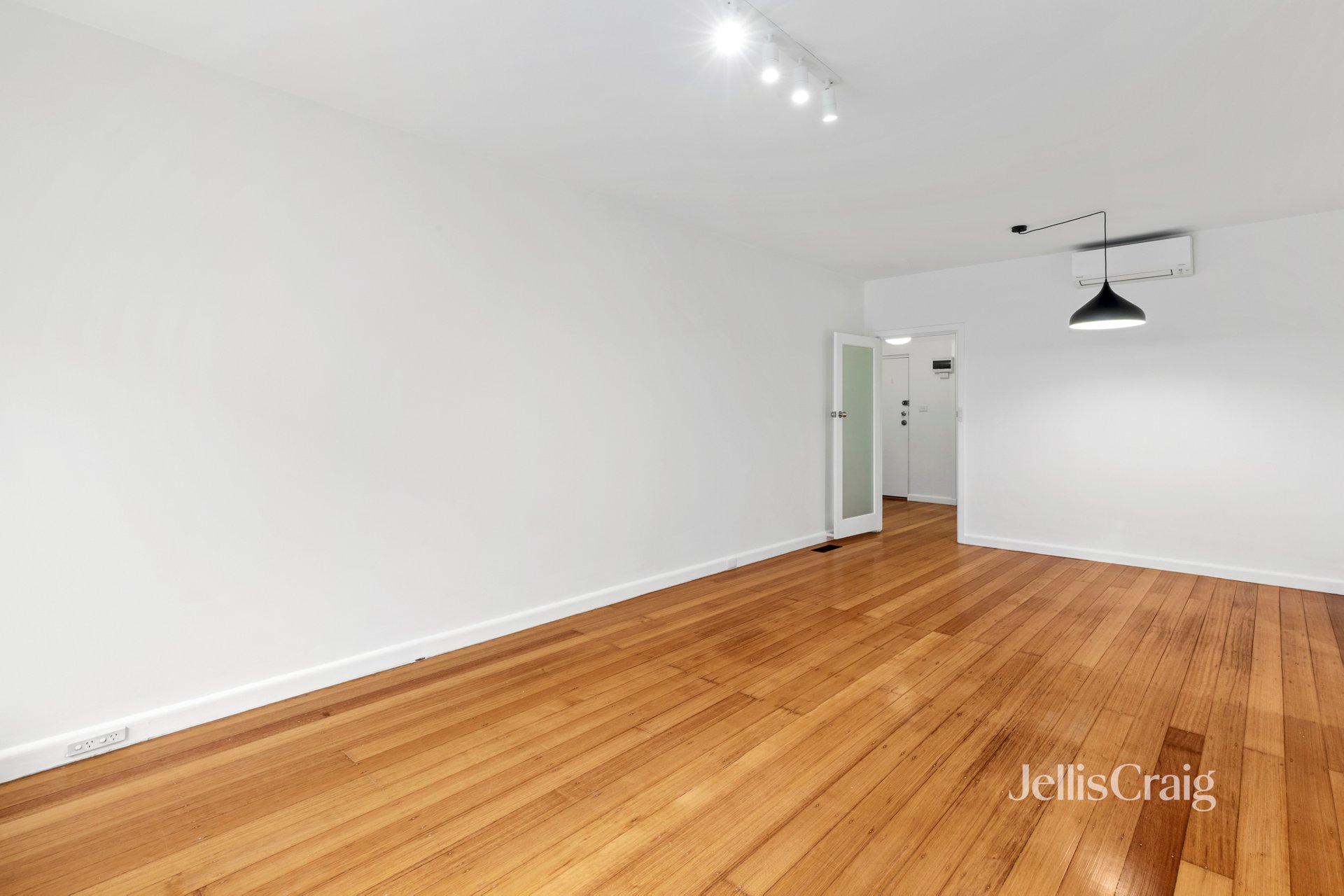 10/201 Dandenong Road, Windsor image 3