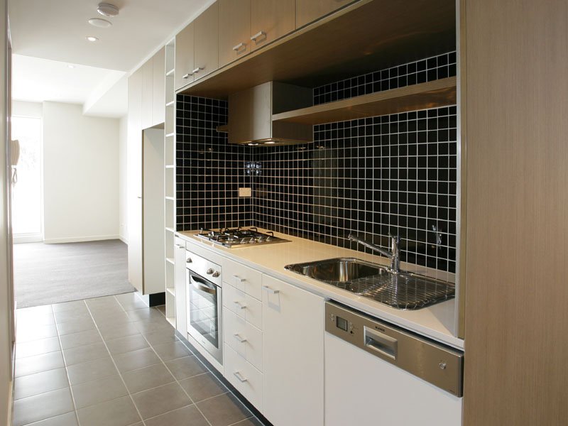 10/201 Ormond Road, Elwood image 4