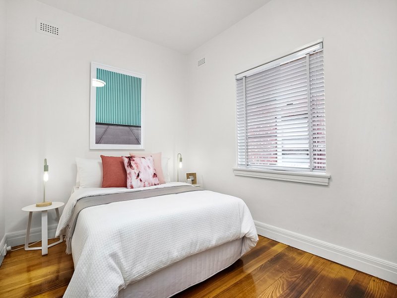 10/203 Brighton Road, Elwood image 4