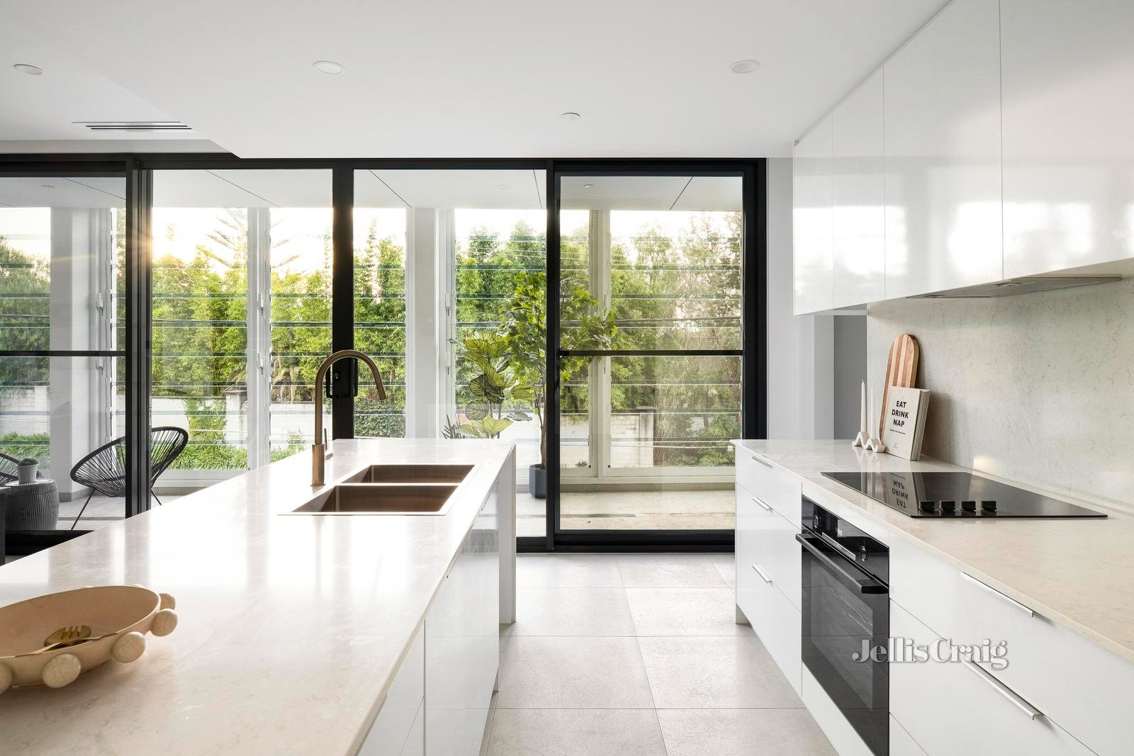 102/1 Old Heidelberg Road, Alphington image 12