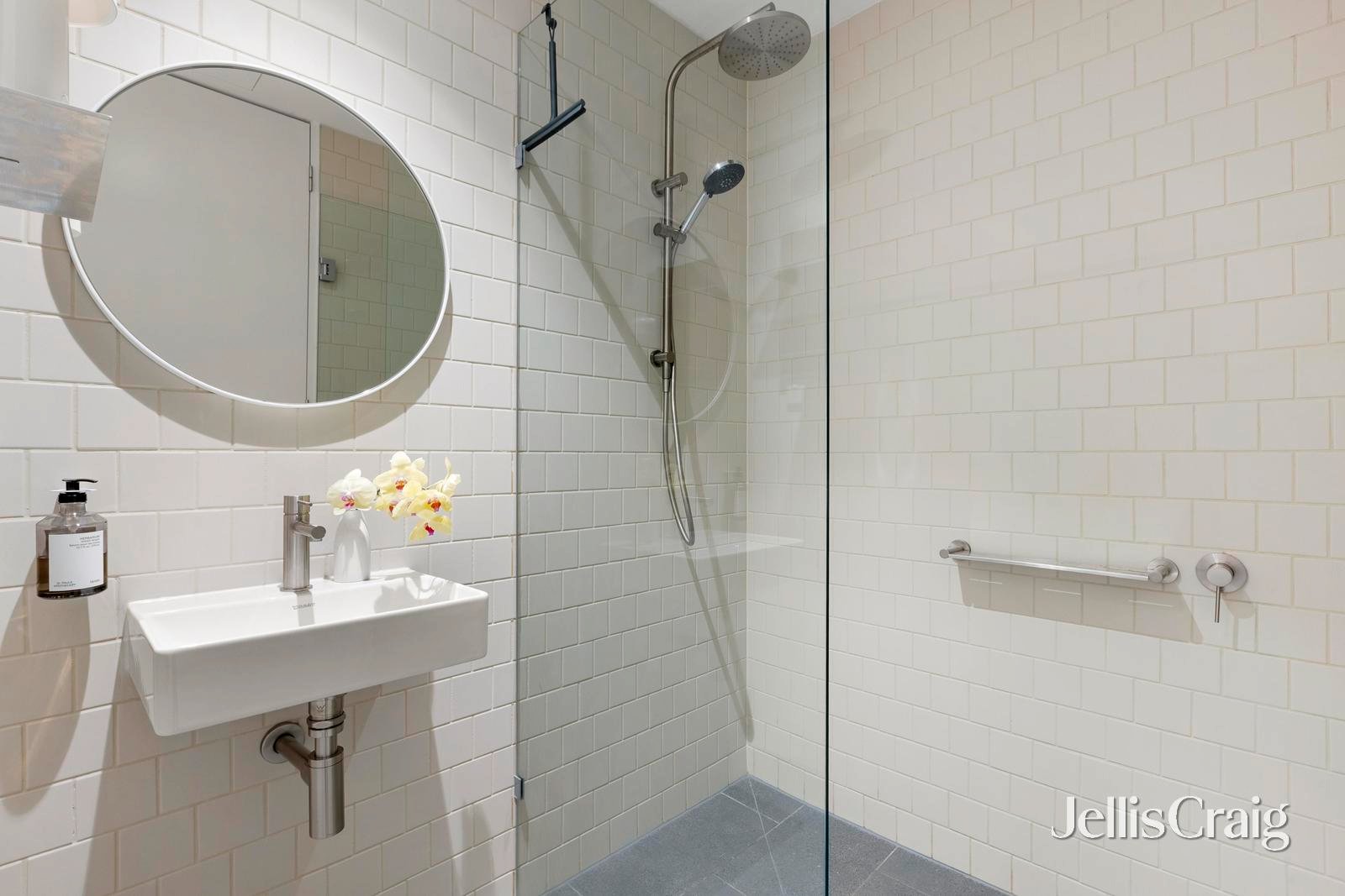 102/1 Wilson Avenue, Brunswick image 14