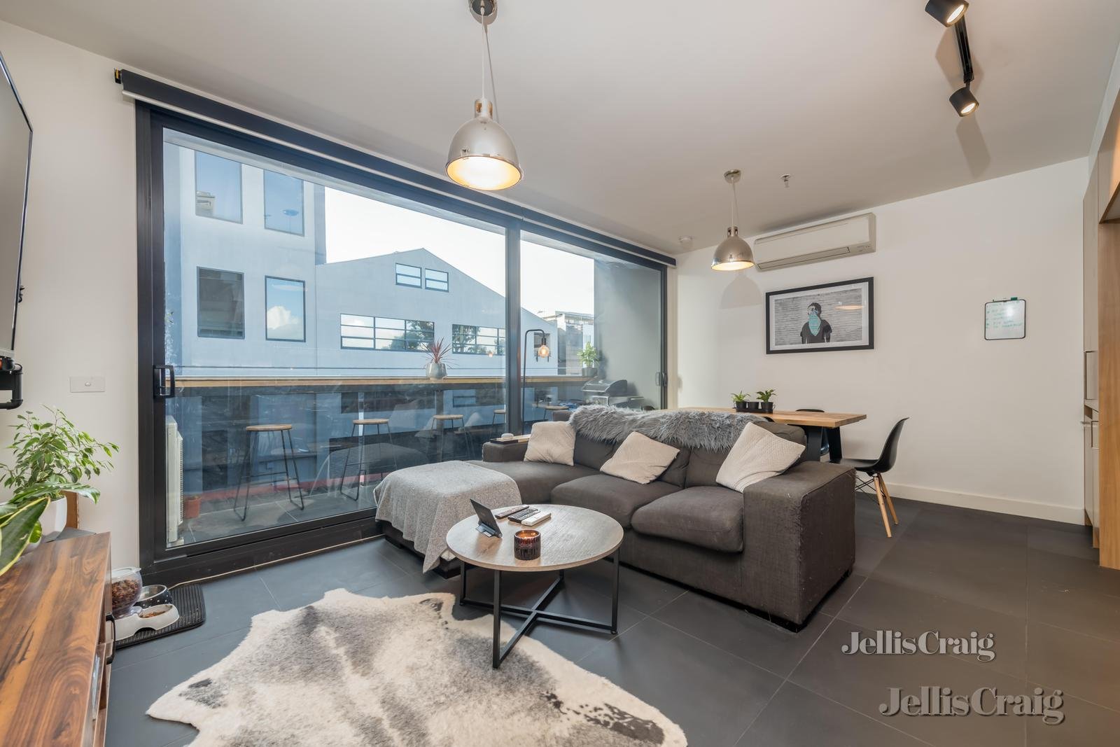 102/10 Dods Street, Brunswick image 2