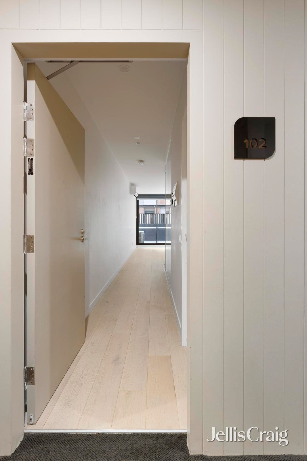 102/108 Haines Street, North Melbourne image 7